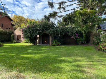 CASA VENTA PINAMAR ZONA IGLESIA 5 AMB GARAGE