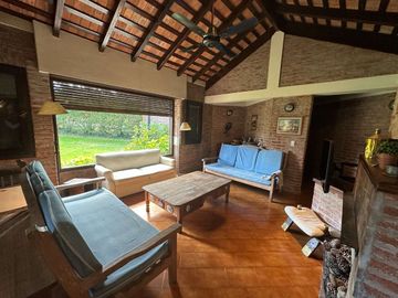 CASA VENTA PINAMAR ZONA IGLESIA 5 AMB GARAGE
