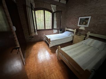CASA VENTA PINAMAR ZONA IGLESIA 5 AMB GARAGE