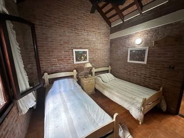 CASA VENTA PINAMAR ZONA IGLESIA 5 AMB GARAGE