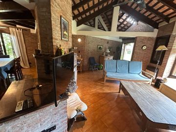 CASA VENTA PINAMAR ZONA IGLESIA 5 AMB GARAGE