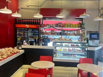 Local Comercial en Venta en Derecho de Llaves de Gran Panadería con Imponente Fábrica de Alto Nivel - En Ñuñoa...