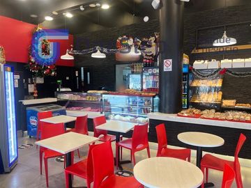 Local Comercial en Venta en Derecho de Llaves de Gran Panadería con Imponente Fábrica de Alto Nivel - En Ñuñoa...