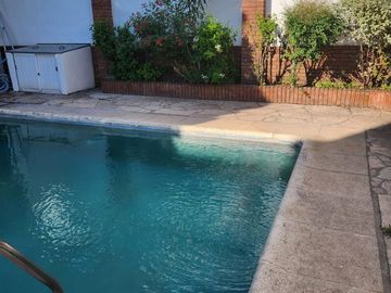 CASA VENTA 5 AMBIENTES RAMOS MEJIA SUR PILETA