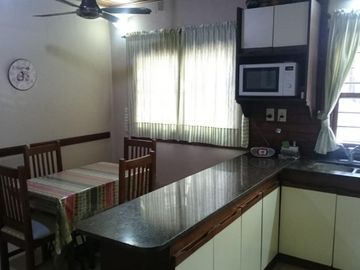 OPORTUNIDAD!! HERMOSO CHALET DE 650m2 LOTE DE 10X65 EN ITUZAINGÃ NORTE PARQUIZADO CON 3 COCHERAS Y QUINCHO