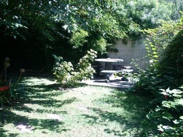 OPORTUNIDAD!! HERMOSO CHALET DE 650m2 LOTE DE 10X65 EN ITUZAINGÃ NORTE PARQUIZADO CON 3 COCHERAS Y QUINCHO
