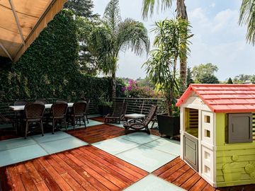 VENTA CASA EN LOMAS DE CHAPULTEPEC REMODELADA, VISTA ESPECTACULAR