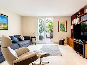 VENTA CASA EN LOMAS DE CHAPULTEPEC REMODELADA, VISTA ESPECTACULAR