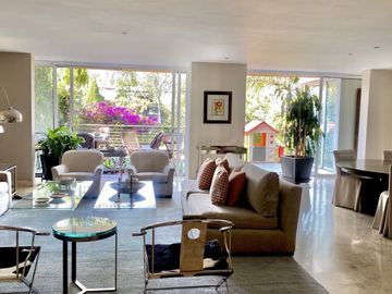 VENTA CASA EN LOMAS DE CHAPULTEPEC REMODELADA, VISTA ESPECTACULAR