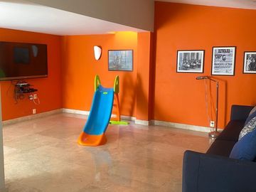 VENTA CASA EN LOMAS DE CHAPULTEPEC REMODELADA, VISTA ESPECTACULAR