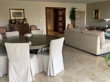 VENTA CASA EN LOMAS DE CHAPULTEPEC REMODELADA, VISTA ESPECTACULAR