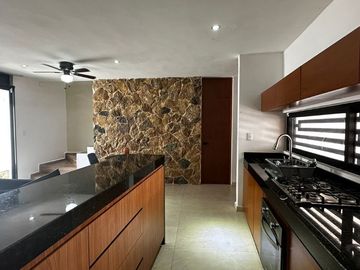 Excelente casa en Real Montejo Kira