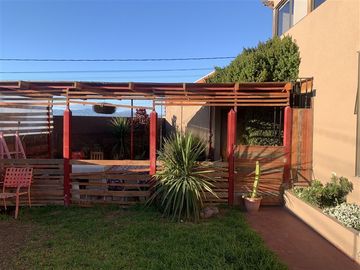 Casa en Venta en Psje Nuevo Uno 3891