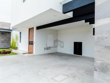 Casa en condominio en venta en San Gaspar Tlahuelilpan, Metepec, México