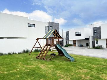 Casa en condominio en venta en San Gaspar Tlahuelilpan, Metepec, México