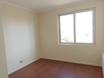 VENDO CASA EN CONDOMINIO PEÑALOLEN 5D-3B- 2 E, PISCINA