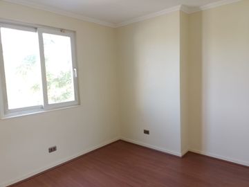 VENDO CASA EN CONDOMINIO PEÑALOLEN 5D-3B- 2 E, PISCINA