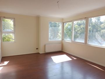 VENDO CASA EN CONDOMINIO PEÑALOLEN 5D-3B- 2 E, PISCINA