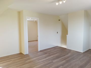 VENDO CASA EN CONDOMINIO PEÑALOLEN 5D-3B- 2 E, PISCINA