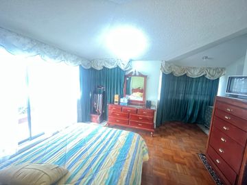 VENTA DE CASA LA PRIMAVERA CUMBAYA