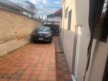 VENTA DE CASA LA PRIMAVERA CUMBAYA