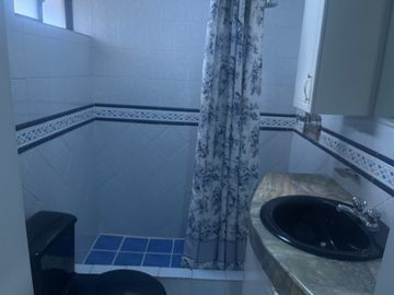 VENTA DE CASA LA PRIMAVERA CUMBAYA