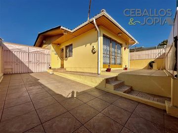 Casa en Venta en Victoria, Villa Alemana