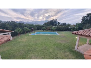 Venta Parcela de Agrado 4D 3B piscina Los Placeres Rinconada