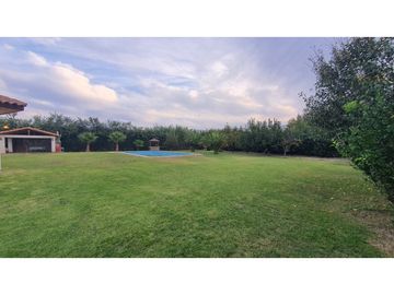 Venta Parcela de Agrado 4D 3B piscina Los Placeres Rinconada