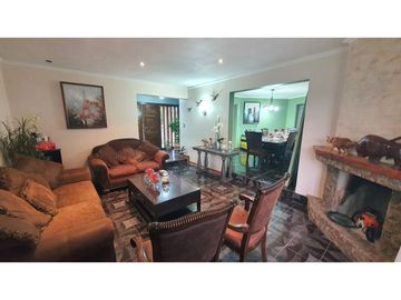 Venta Parcela de Agrado 4D 3B piscina Los Placeres Rinconada