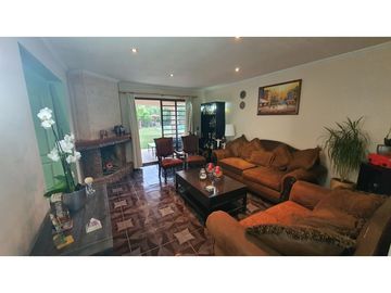 Venta Parcela de Agrado 4D 3B piscina Los Placeres Rinconada
