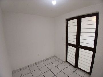 CASA EN VENTA DENTRO DE COTO  EN VILLAS DE ZAPOPAN
