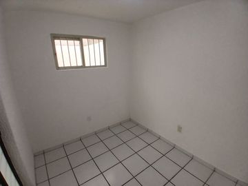 CASA EN VENTA DENTRO DE COTO  EN VILLAS DE ZAPOPAN