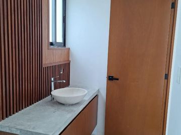 gran casa nueva, gran terreno- 3 habitaciones - bonita privada con amenidades