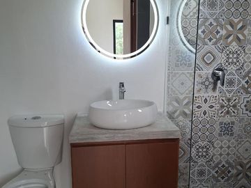 gran casa nueva, gran terreno- 3 habitaciones - bonita privada con amenidades