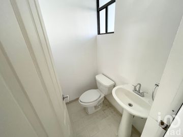 CASA AMPLIADA EN BOSQUES RESIDENCIAL ICA ZINACANTEPEC, EDO MEX