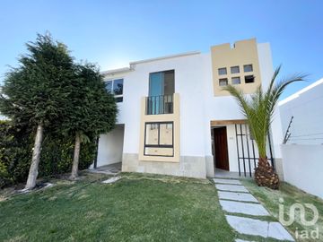 CASA AMPLIADA EN BOSQUES RESIDENCIAL ICA ZINACANTEPEC, EDO MEX