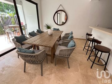Se vende casa estilo Minimalista en Playa del Carmen, Quintana Roo