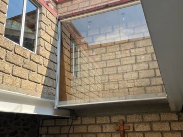 Casa en venta en Santa María Tepepan, atrás del club Hípico.