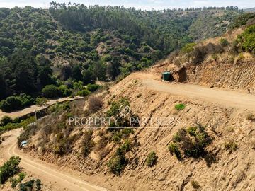 Gran Terreno en Condominio Coguiles