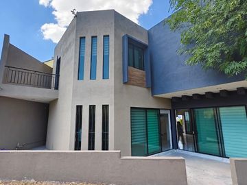 Casa en Venta en Cumbres del Lago