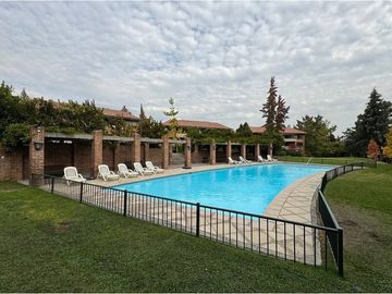 DPTO EN HERMOSO PARQUE CON VISTA DESPEJADA