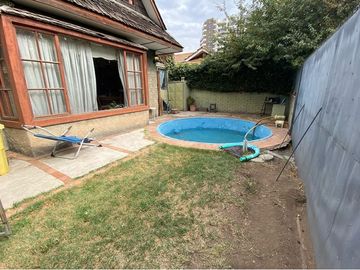 REBAJADO! Casa En Las Condes: Espacio y Confort
