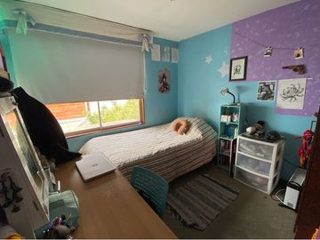 REBAJADO! Casa En Las Condes: Espacio y Confort