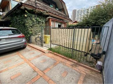 REBAJADO! Casa En Las Condes: Espacio y Confort