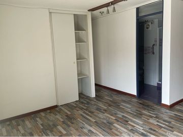 Departamento en venta Cerrillos, 2 D, 1 B, 1 Est.