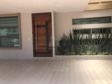 Venta de casa en Toluca, casa en Privada en el fraccionamiento Ex Hacienda San jose