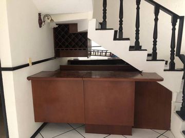 Venta Casa a pie de calle con 4 Recamaras San José Mayorazgo, Zona  11 sur
