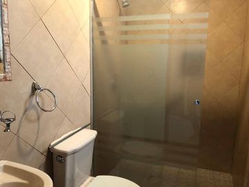 Venta Casa a pie de calle con 4 Recamaras San José Mayorazgo, Zona  11 sur