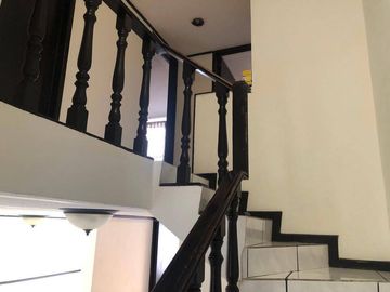 Venta Casa a pie de calle con 4 Recamaras San José Mayorazgo, Zona  11 sur